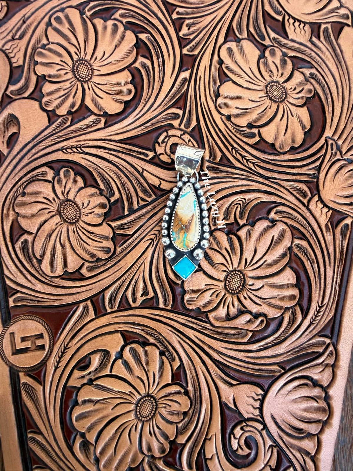 Crow Springs Pendant